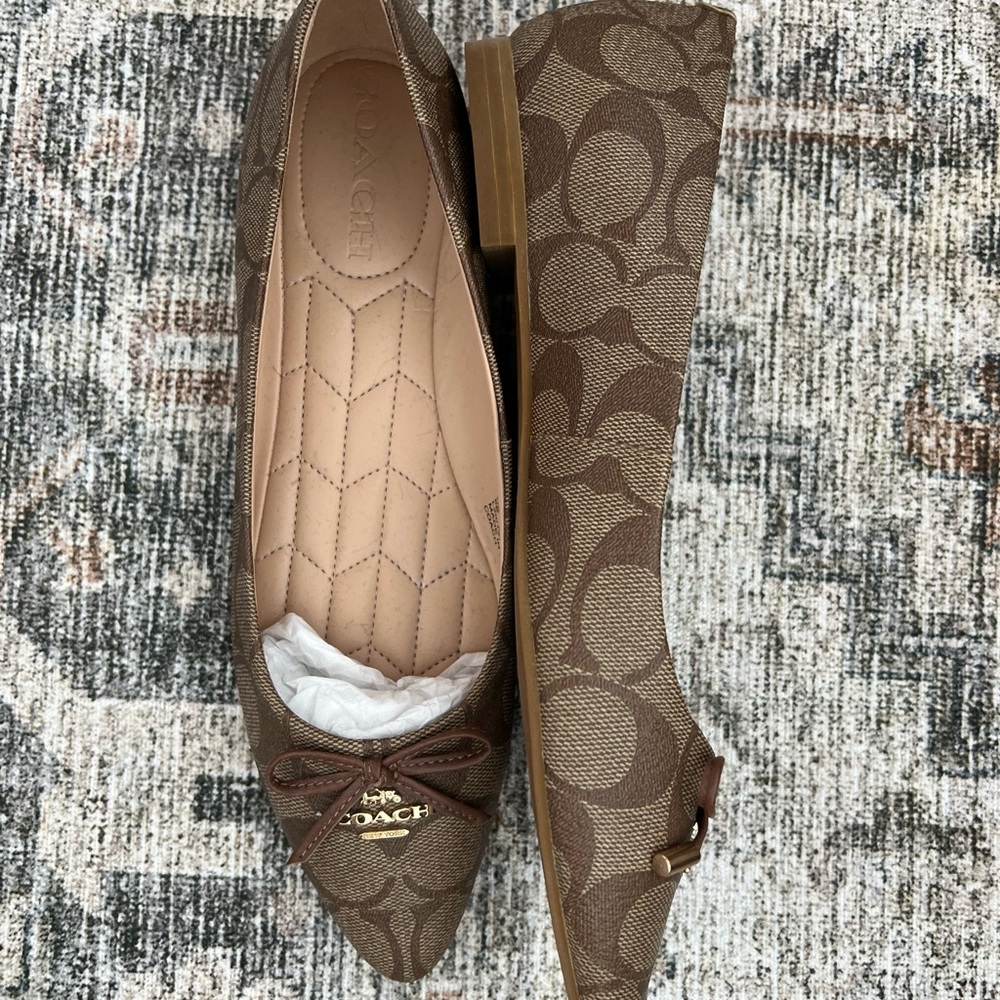 Vintage coach ballet flats - never been worn!